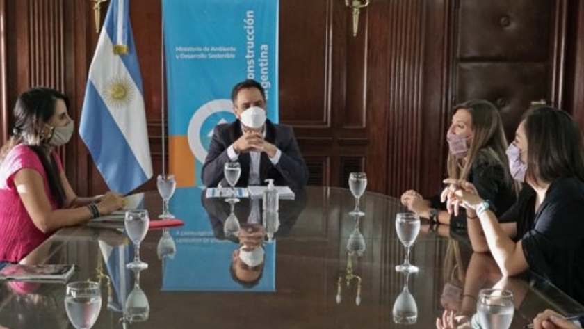 Spinuzza se reunió con el ministro Cabandié para trabajar una agenda ambiental conjunta con Nación