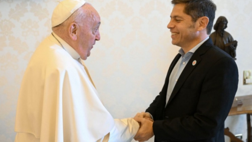 Kicillof fue recibido por el Papa Francisco