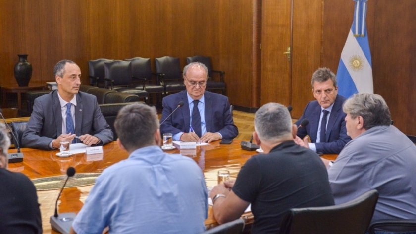 Mercedes-Benz Camiones y Buses Argentina anunció que construirá un nuevo centro industrial en Zárate