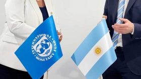 El FMI y las autoridades argentinas alcanzan un acuerdo a nivel de personal técnico sobre la primera revisión en el marco del acuerdo del Servicio Ampliado del Fondo