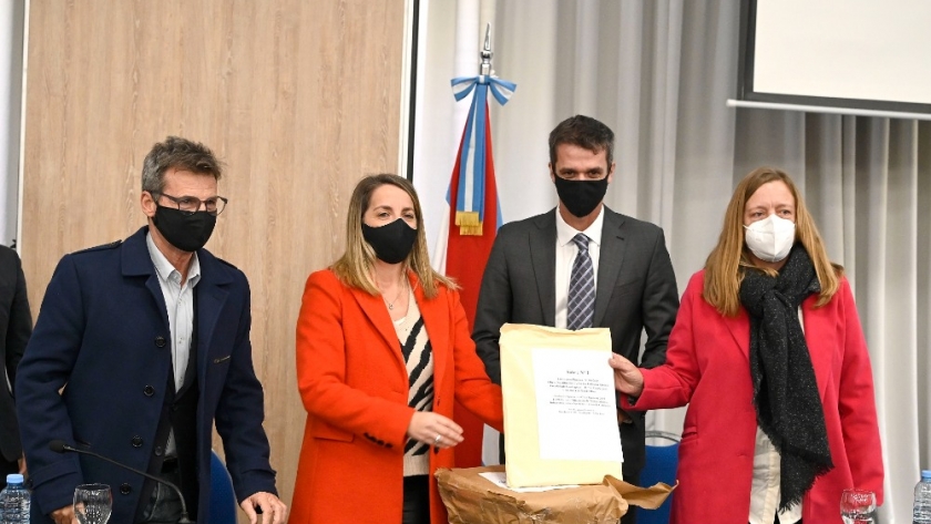 Entre Ríos prioriza la obra pública para la generación de fuentes de trabajo