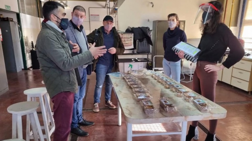 Integrantes del ministerio de producción se interiorizaron sobre productos con capacidades nutritivas especiales elaborados por la UNSL