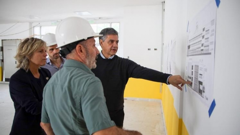 Jorge Macri y Mercedes Miguel recorrieron las obras del edificio de la Escuela de Danzas N.° 2