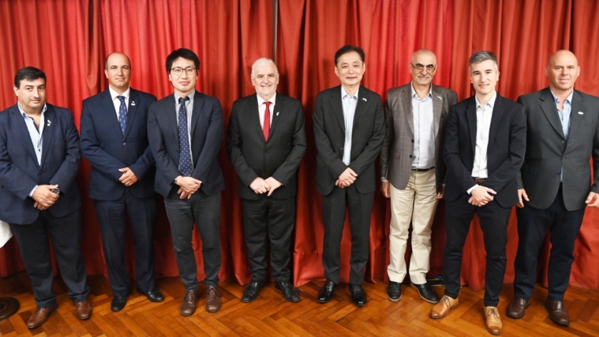Argentina busca nuevos mercados: Vilella se reunió con el embajador de Japón