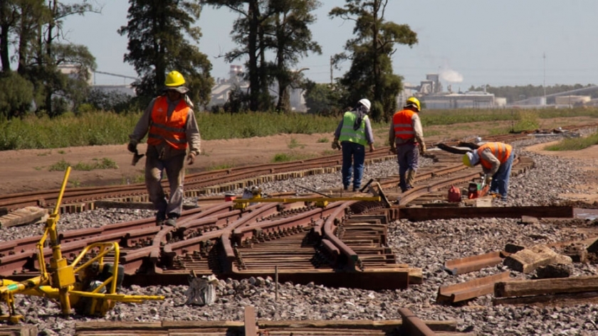 Cambió la gestión pero las obras en los trenes de carga continúan