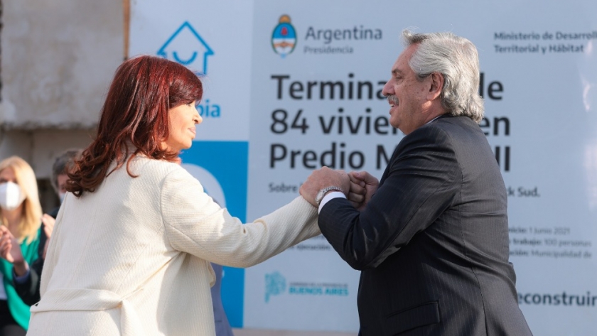 Alberto Fernández: “Estas casas dan alegría, trabajo y dignidad a quienes hoy comienzan a vivir en ellas”