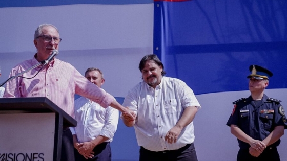 Puerto Libertad celebró 100 años de historia con homenajes a pioneros y la presentación de su bandera municipal
