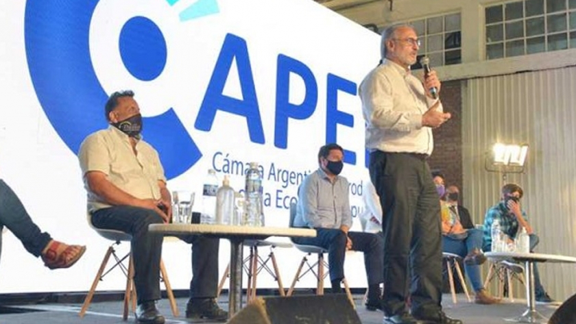 Basterra participó de la presentación de la Cámara Argentina de Productores de la Economía Popular (CAPEP)
