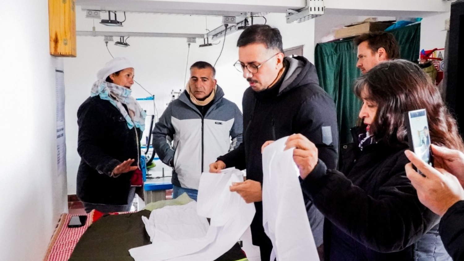 Catamarca impulsa nuevos proyectos productivos en Los Varela con asistencia técnica para la industria textil y la cadena papera