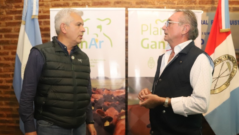 Plan GanAr: Julián Domínguez continuó con las jornadas de trabajo federal desde Santa Fe y afirmó que 