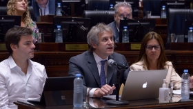 Felipe Miguel expuso en la Legislatura el segundo y último informe de gestión del año
