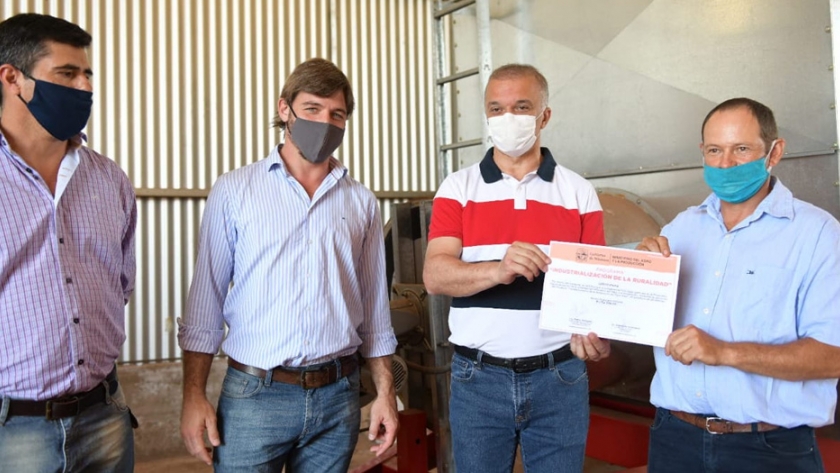 Inauguración formal de la Planta de Industrialización de Lácteos de la Cooperativa Azul limitada