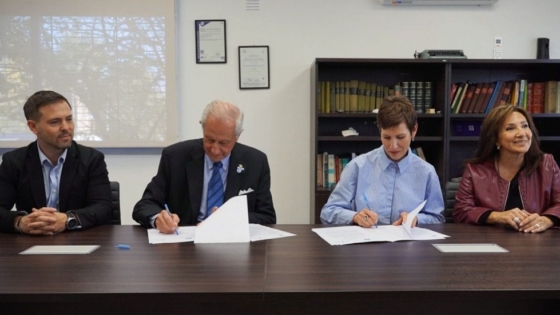 Mendoza oficializó un convenio entre el Ministerio de Energía y Ambiente y la Universidad del Aconcagua para impulsar formación y minería