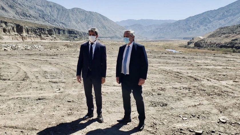 Fernández y Uñac recorrieron las obras del dique El Tambolar