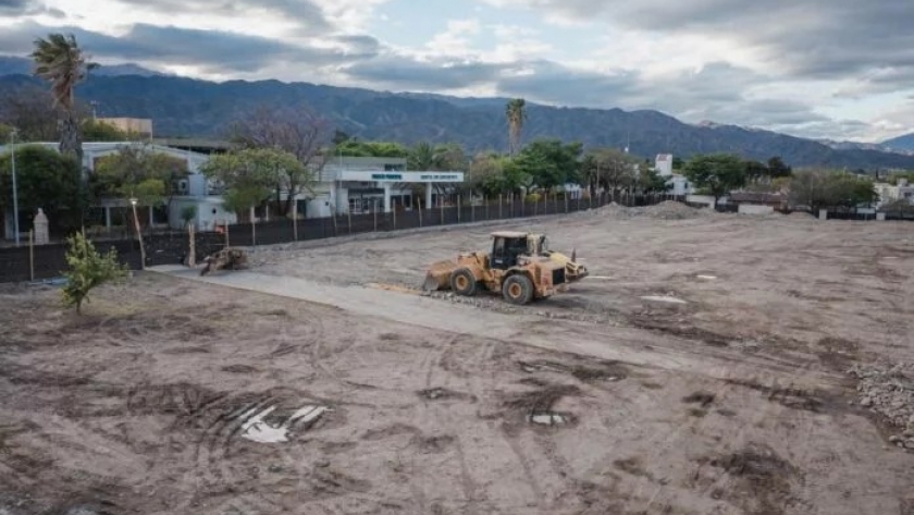 Inició la obra de la ampliación del Hospital San Juan Bautista