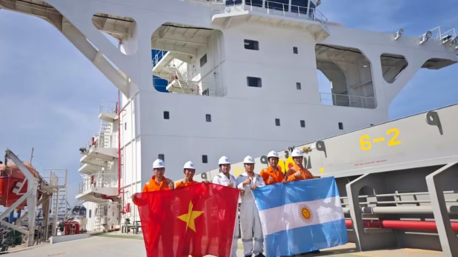 Primer envío de harina de soja certificada a Vietnam y abre un nuevo mercado en Asia