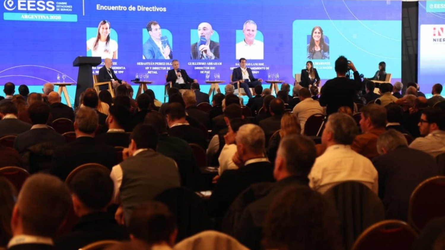 El negocio de las estaciones cambia de paradigma: las petroleras apuestan a tiendas y servicios para sostener la rentabilidad