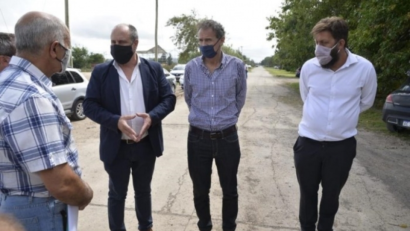 Menéndez y Katopodis firmaron convenios de obras para Berisso, Punta Indio y Magdalena