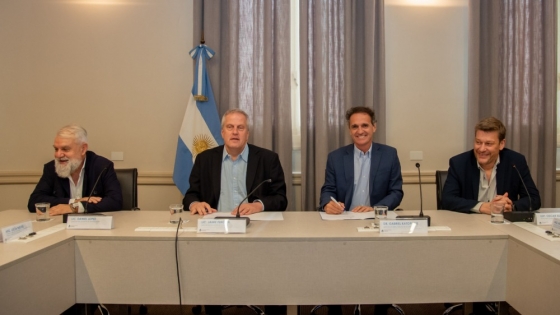 <Katopodis y Perczyk firmaron nuevos convenios para obras en universidades nacionales
