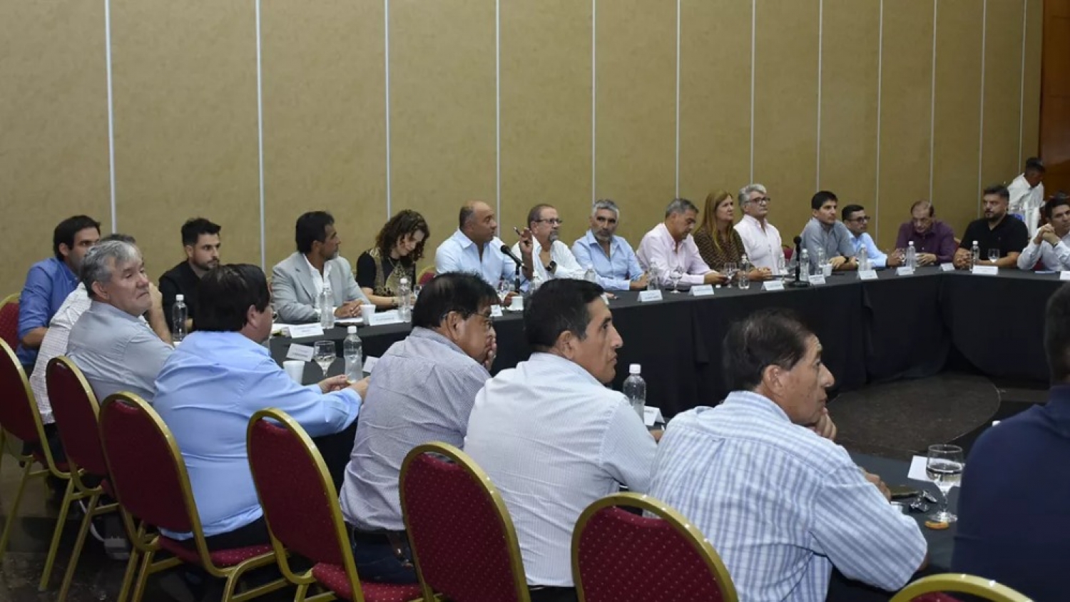 Salta acordó un aumento salarial del 10% para empleados públicos en el primer semestre de 2026