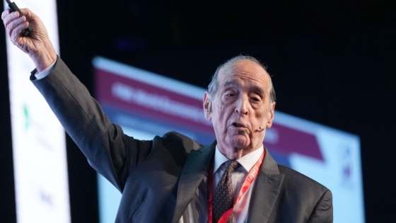 Ricardo Arriazu: “Si todo sale bien, las exportaciones se duplicarán y Argentina será un país caro”