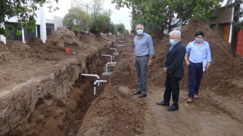 El ministro de Obras Públicas recorrió obras de saneamiento en Santa Rosa