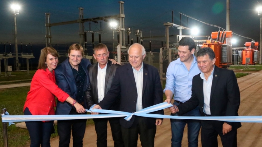 Lifschitz inauguró en Las Parejas una nueva estación transformadora de la EPE