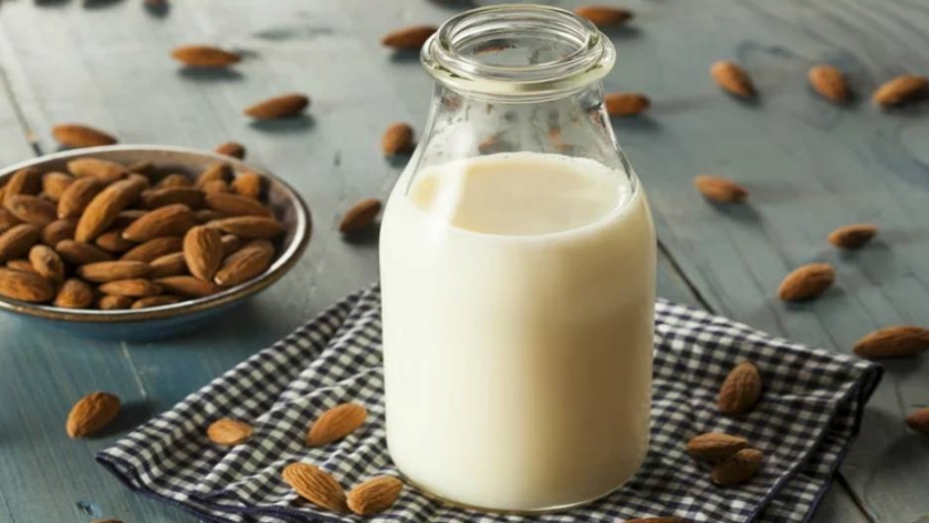 Cómo preparar leche de almendras en casa
