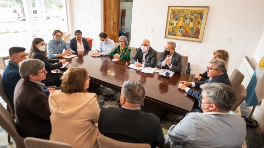 El Gobernador recibió a la delegación japonesa del proyecto “Un pueblo, un producto”