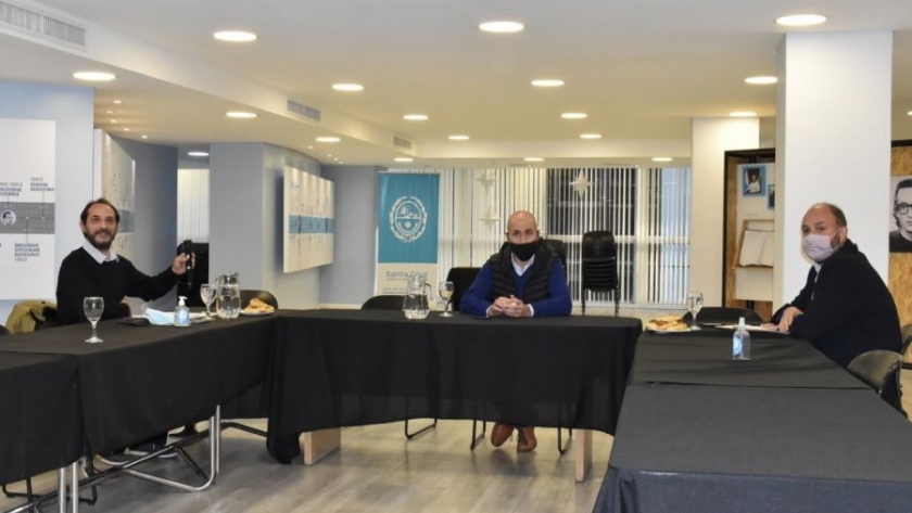 Autoridades de Energía concretaron reunión en Casa de Santa Cruz