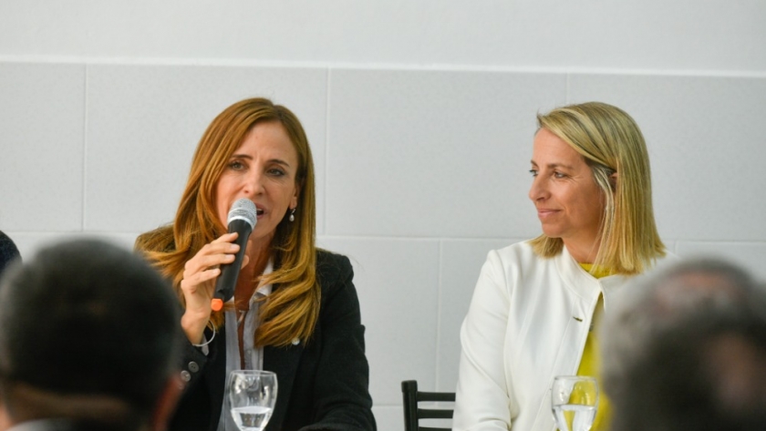 Stratta y Tolosa Paz compartieron un diálogo con empresarios entrerrianos