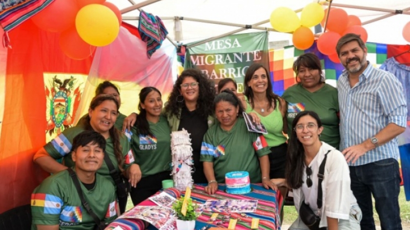 Bianco recorrió obras y espacios comunitarios en Lomas de Zamora