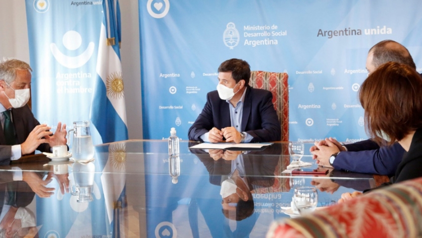 Convenio para fortalecer la producción y comercialización de la economía social