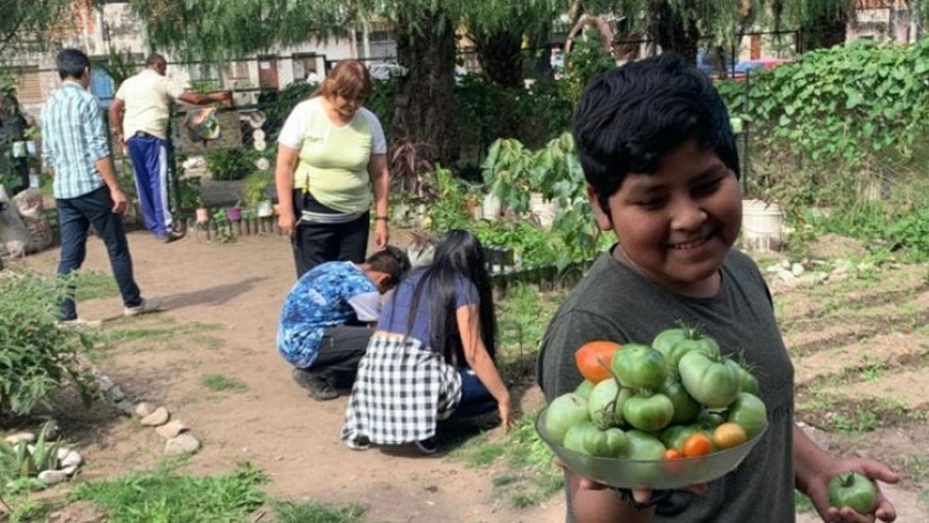 El INTA premió a una escuela que transformó un baldío en huerta