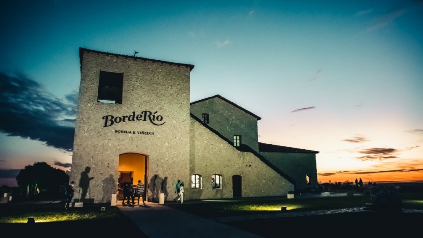 Viñedos de Victoria ahora producen vinos con denominación de origen