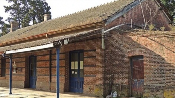 Villa Alsina, la escapada verde a una hora de Buenos Aires que conserva su alma ferroviaria