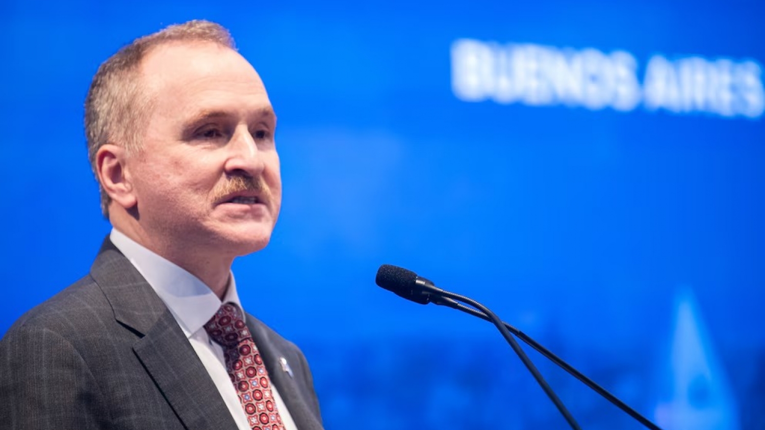 Empresarios y embajador de EE.UU. analizan la coyuntura económica y refuerzan vínculos bilaterales