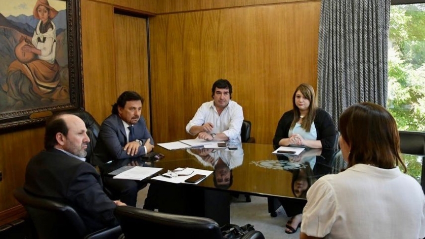 Sáenz instruyó el incremento del control de las áreas mineras, en articulación con el Juzgado de Minas
