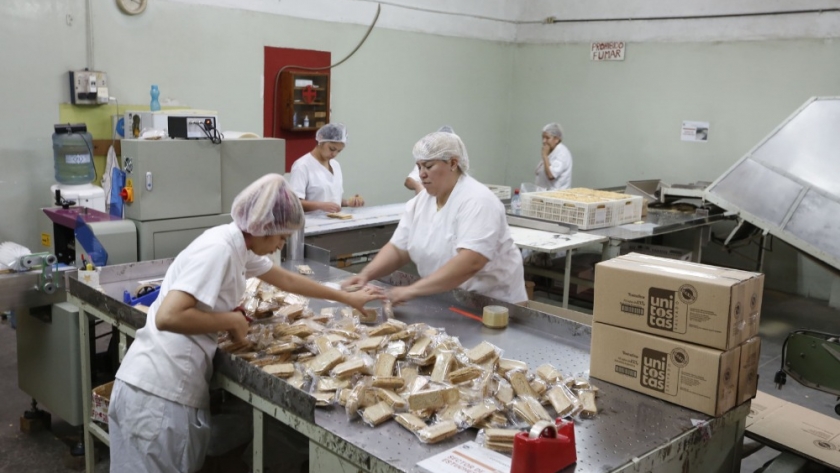 “En una cooperativa se vive de otra forma, es como estar en familia”