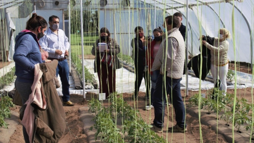 Horticultoras de Santa Rosa visitaron el CERET de General Pico