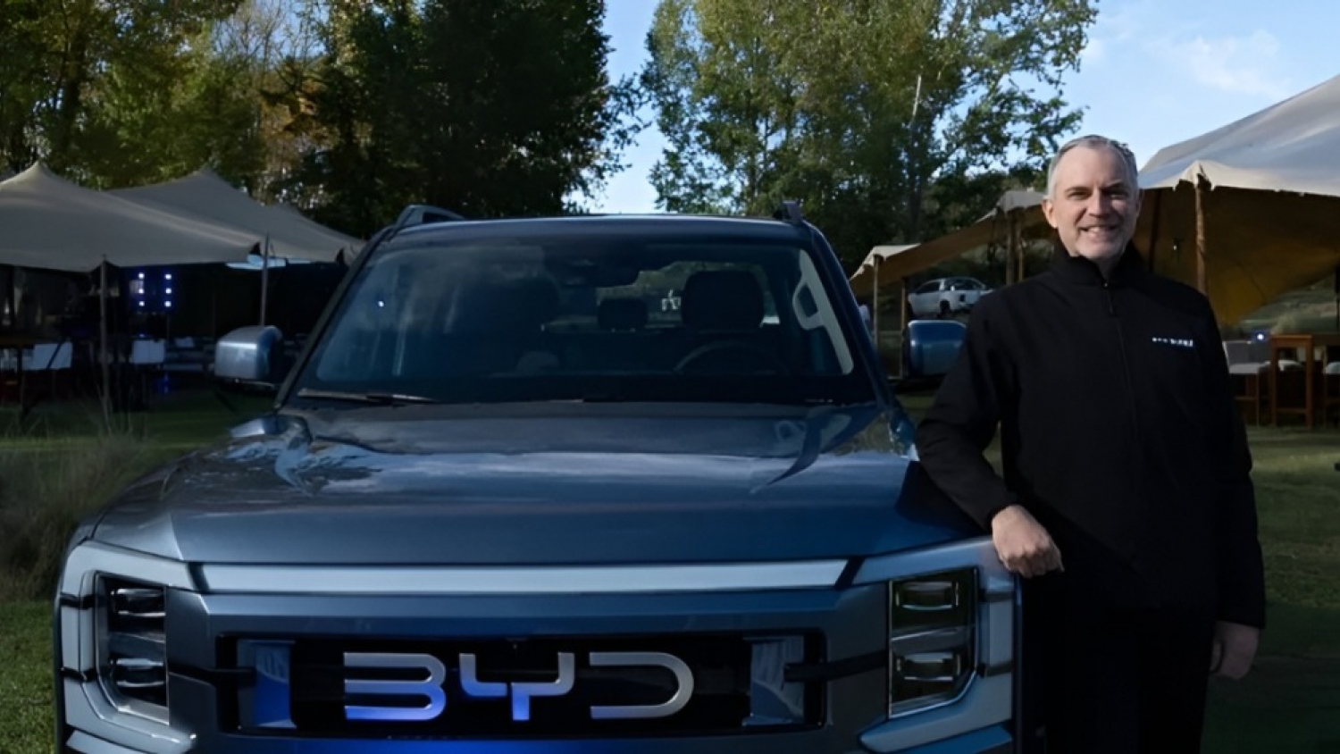 BYD acelera en Argentina con la Shark: precios, impuestos y estrategia detrás de su pick up electrificada