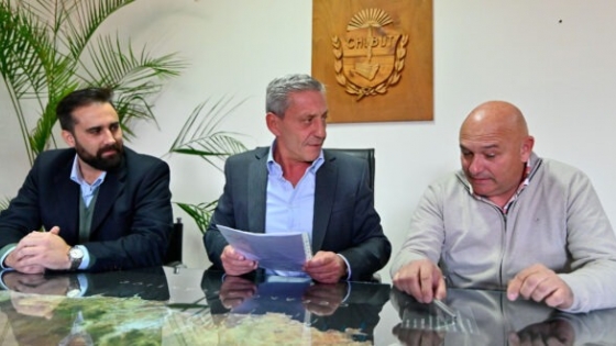 Arcioni se reunió con el nuevo presidente de la Compañía de Riego del VIRCh, Julio Kresteff, quien resaltó “el acompañamiento del Estado”