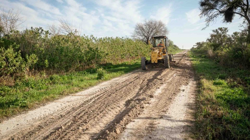 Mejoran caminos productivos del departamento La Paz