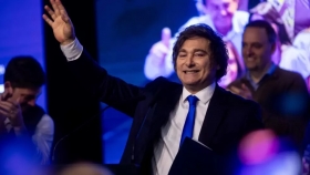 Milei promete un “Congreso reformista” y convoca a los gobernadores a un acuerdo nacional tras el triunfo electoral