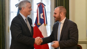 Martín Guzmán firmó con el ministro de Energía de Chile una Declaración Conjunta sobre Integración Energética bilateral