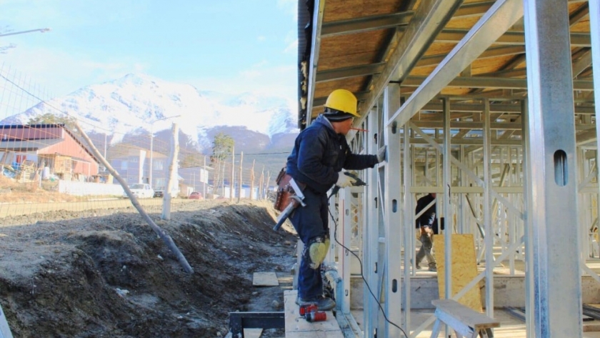 El IPVyH avanza en la ejecución del complejo habitacional