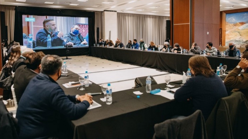 Hacia el Acuerdo San Juan, la mesa de Trabajo hizo su aporte