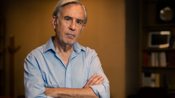 Juan Luis Bour: “Argentina vive en un escenario bipolar entre la informalidad estructural y la desconfianza inversora”