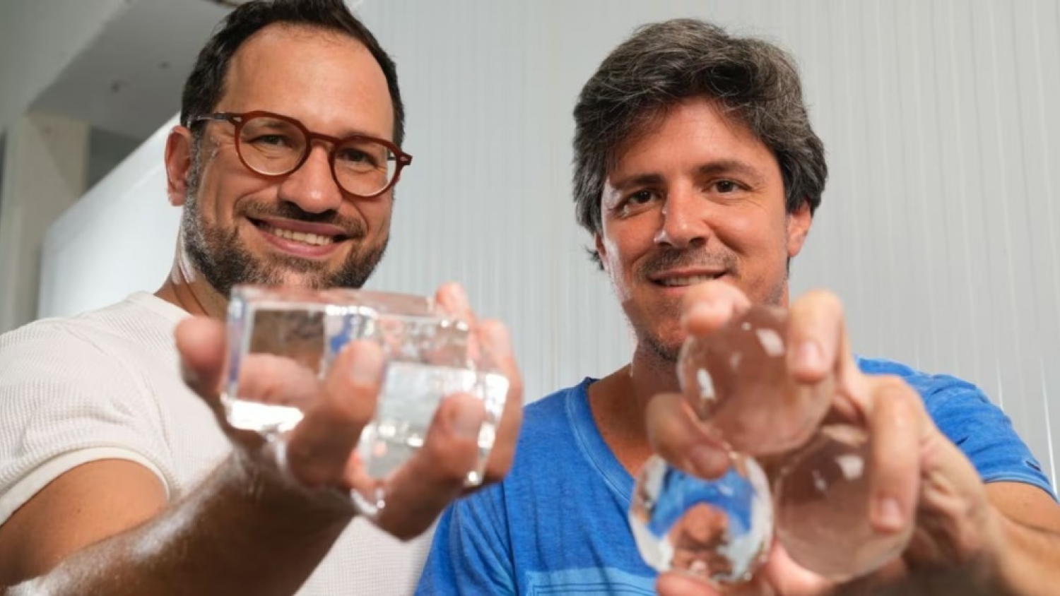 De un experimento casero a un negocio millonario: el hielo premium que cambió la coctelería porteña