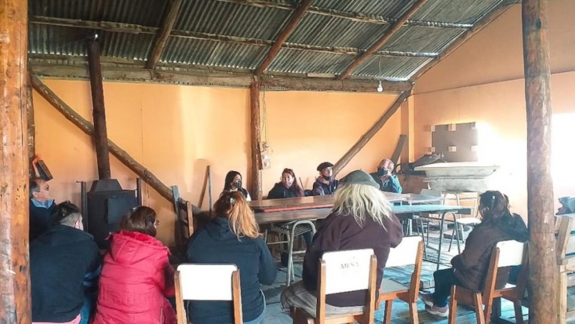 Autoridades de la Secretaría de Pueblos Originarios visitaron a integrantes de la comunidad Yagan Paiakoala